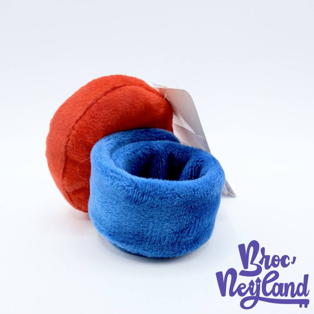 Peluche-Bracelet-Captain-America-Marvel-Disneyland-Paris-2018-Disney-Avengers-à-enrouler-poignet-clap (3)