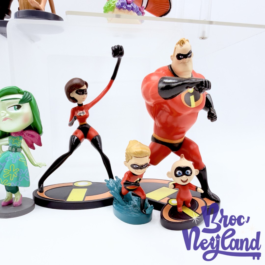 Figurines-pixar-Mega-Playset-Disney-Store-2024-Ensemble-de-jeu-géant (5)