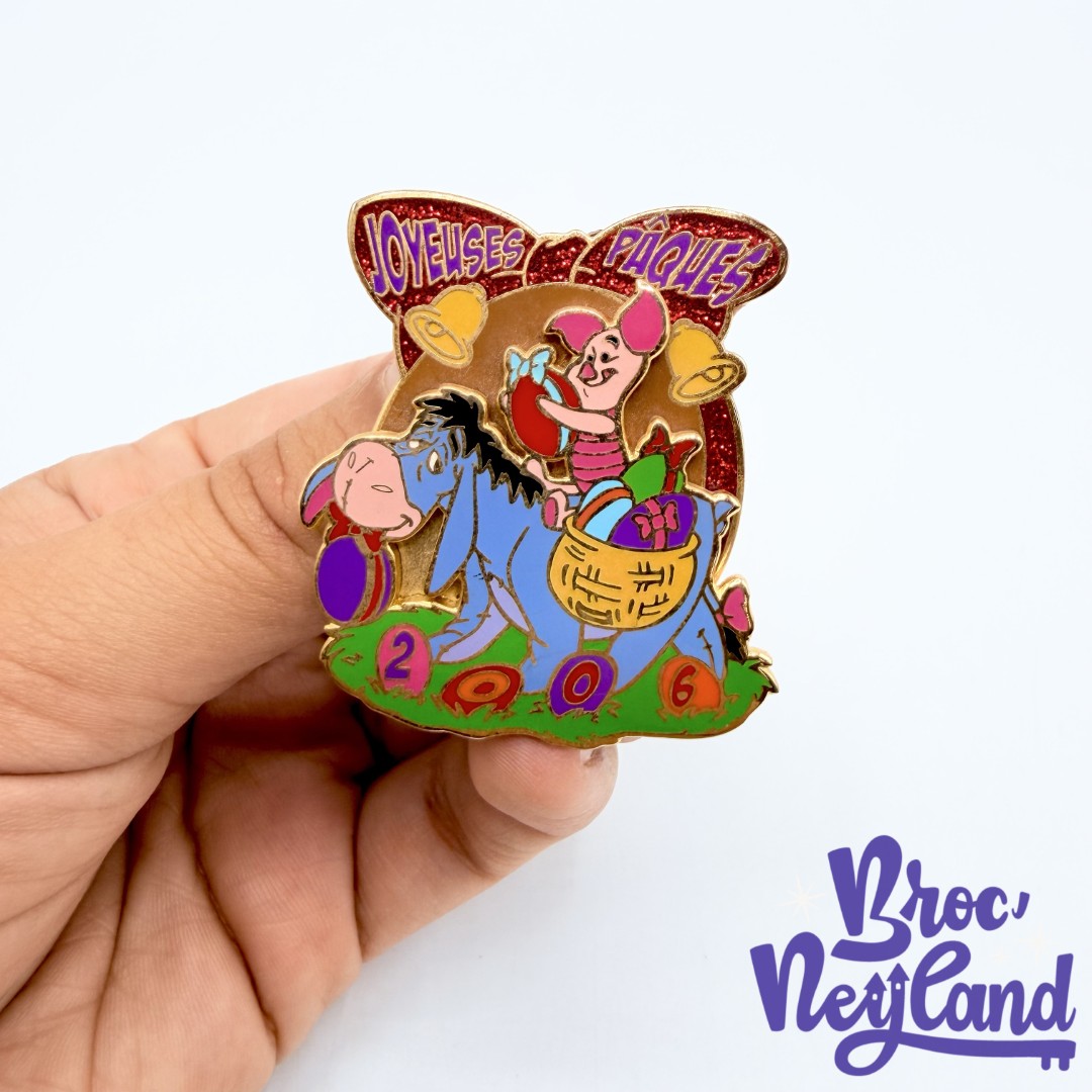 Pin-Pâques-Bourriquet-Edition-Limitée-900-EX-Disneyland-Paris-2006-Winnie-ourson-Eeyore-and-Piglet-46108 (1)