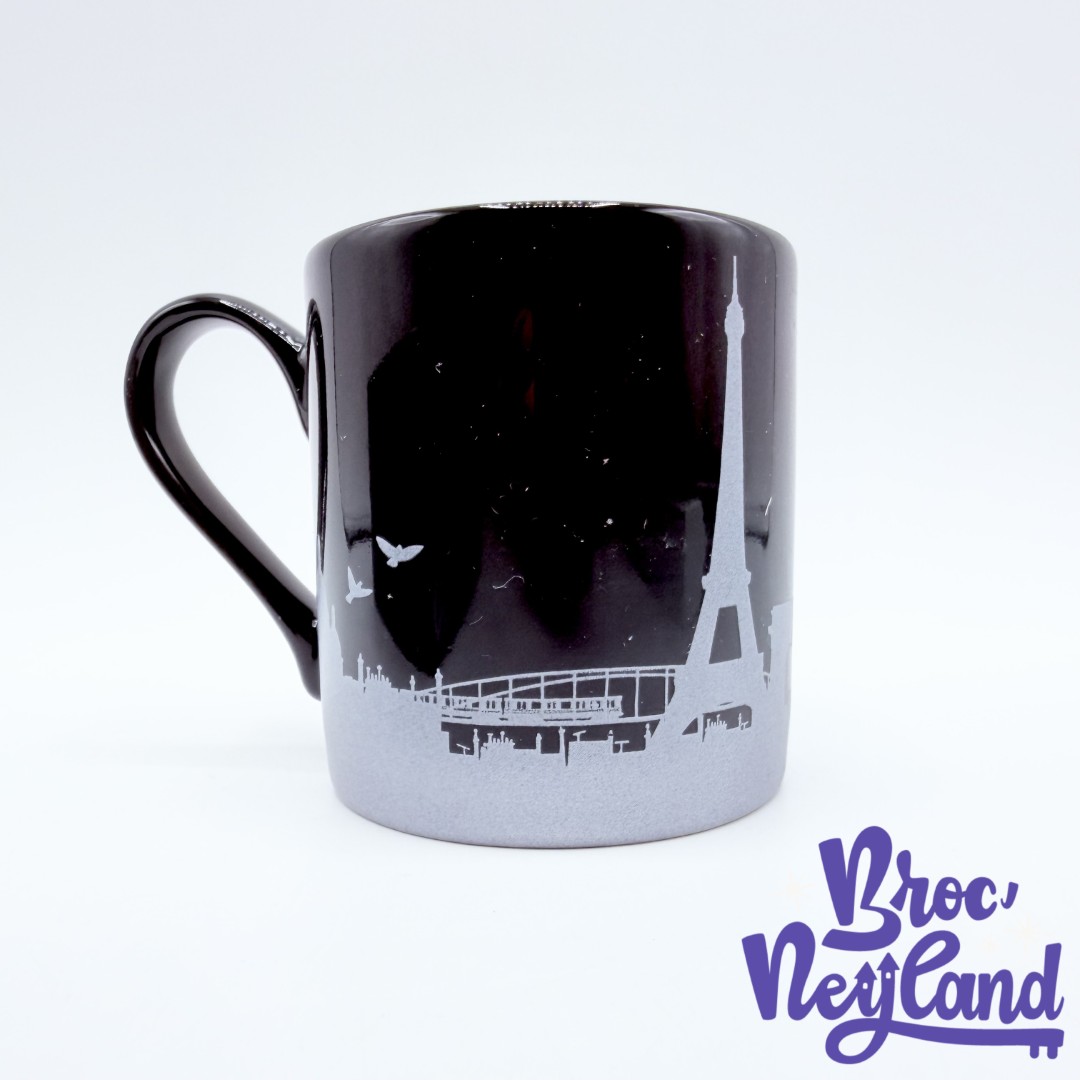 Coffret-Tasses-expresso-Château-Disneyland-Paris-mug-Disney-soucoupes-noir (6)