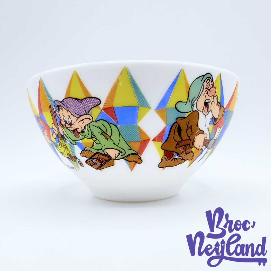 Bol-Blanche-Neige-et-les-Sept-Nains-Disney-mug-Arcopal-diamant-mine-vintage (6)