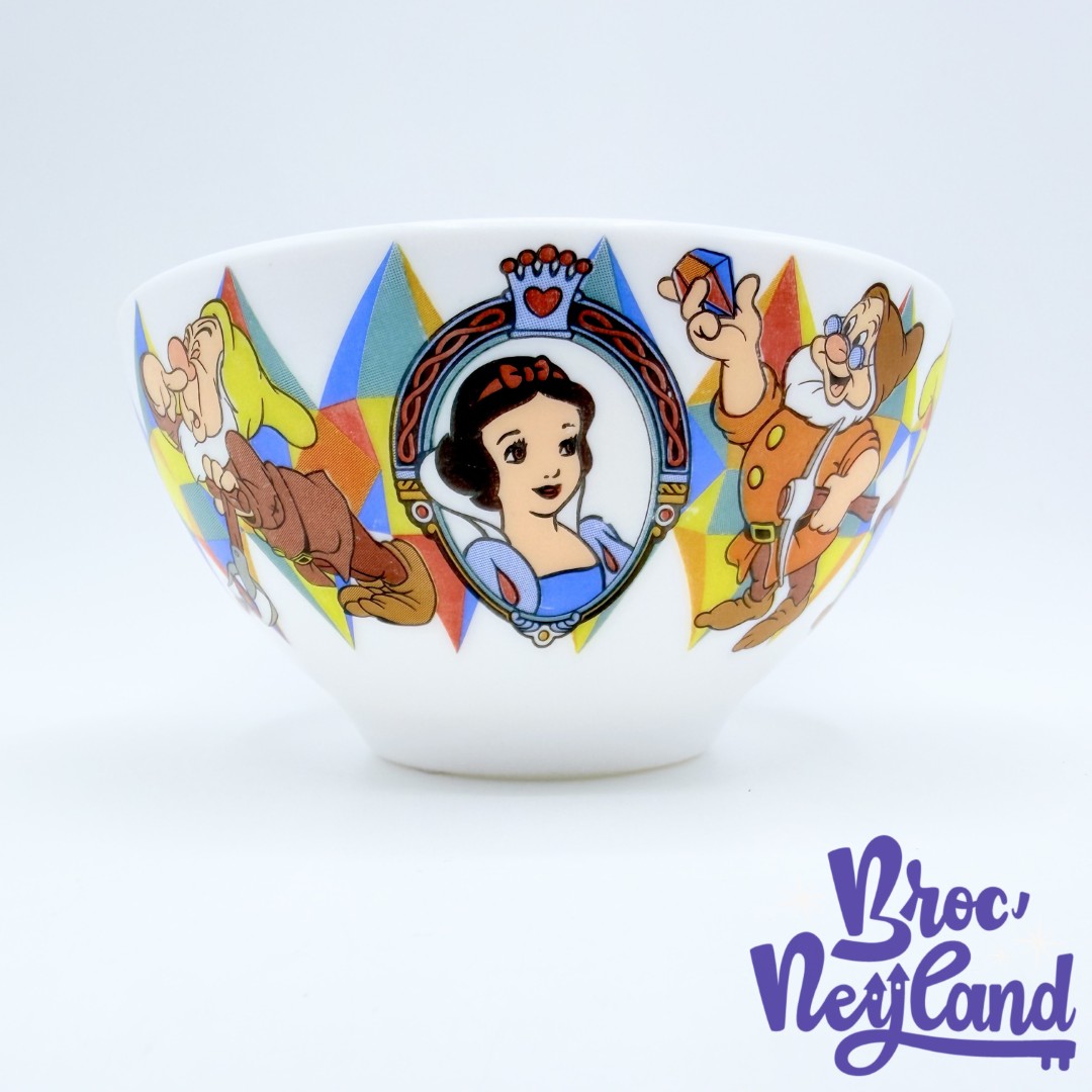 Bol-Blanche-Neige-et-les-Sept-Nains-Disney-mug-Arcopal-diamant-mine-vintage (3)