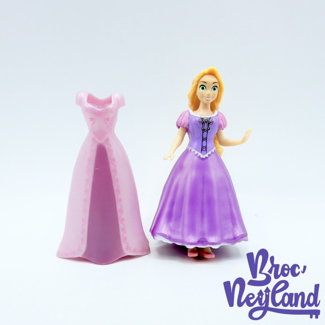 Figurine-Raiponce-Dress-Up-Set-Disney-Parks-clip (2)