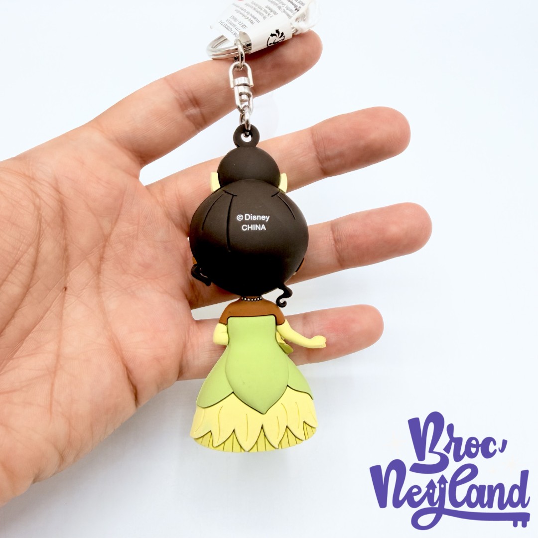 Porte-clés-Tiana-La-Princesse-et-la-Grenouille-Disneyland-Paris-Disney-figurine-plastique-princesse-vert (2)