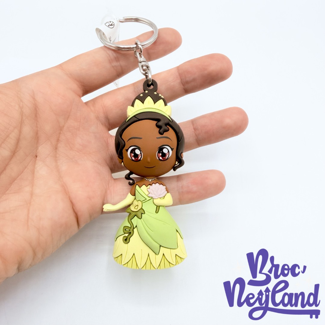 Porte-clés-Tiana-La-Princesse-et-la-Grenouille-Disneyland-Paris-Disney-figurine-plastique-princesse-vert (1)