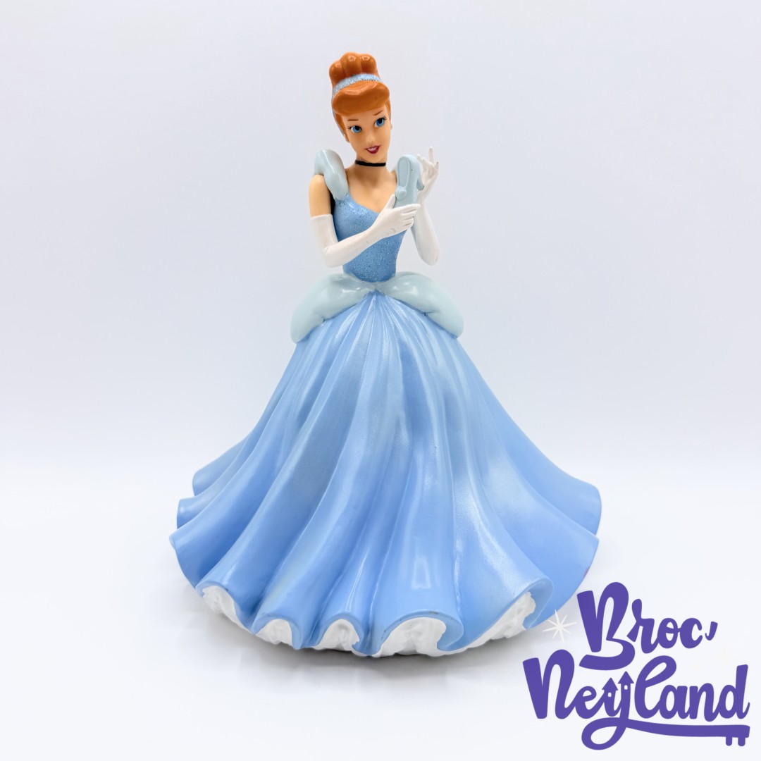 Tirelire-Cendrillon-Disneyland-Paris-Disney-plastique-princesse-bleu (2)