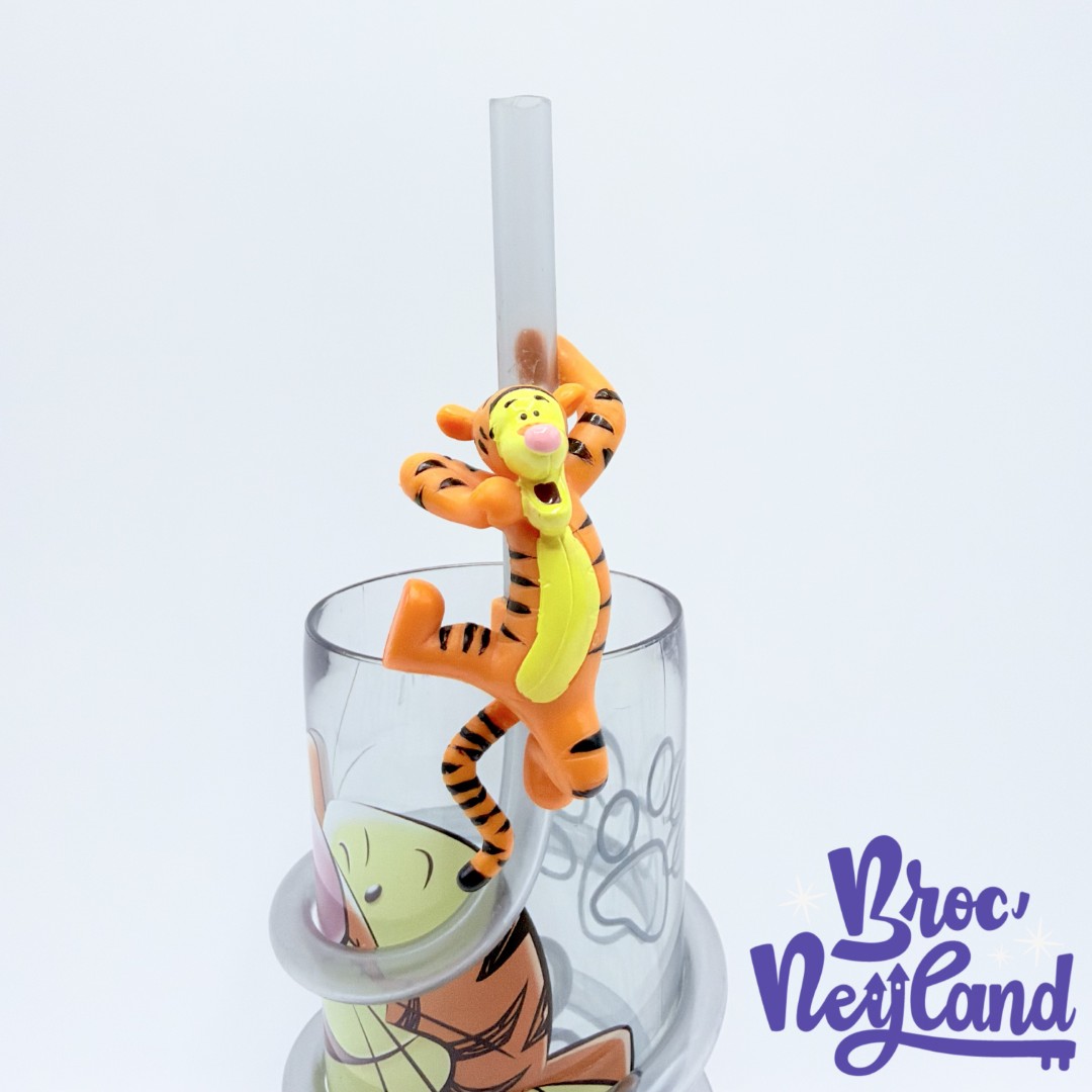 Verre-Paille-Tigrou-Portrait-Disneyland-Paris-Disney-Winnie-ourson-plastique-gris (2)