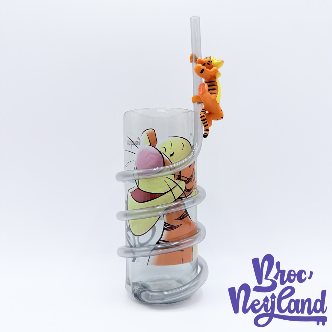 Verre-Paille-Tigrou-Portrait-Disneyland-Paris-Disney-Winnie-ourson-plastique-gris (4)