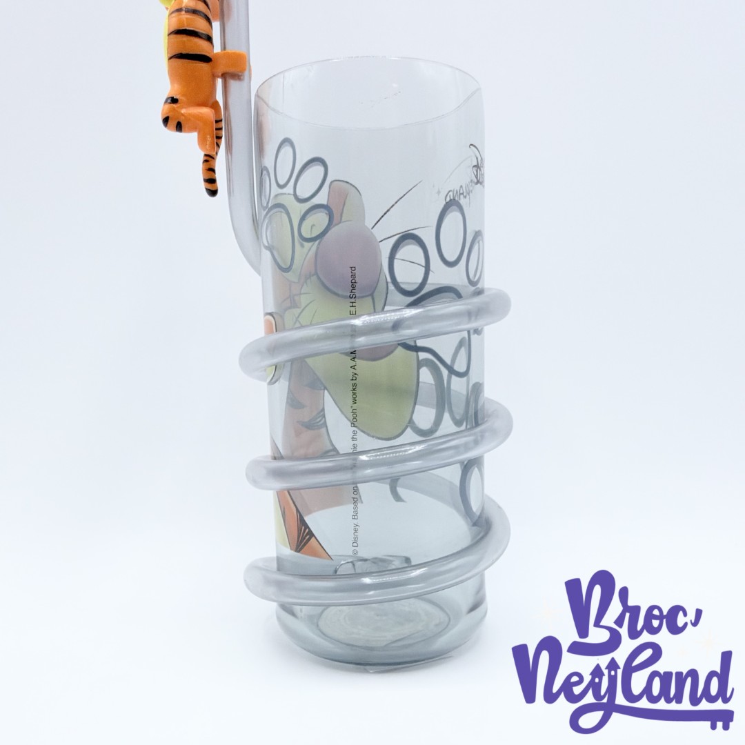 Verre-Paille-Tigrou-Portrait-Disneyland-Paris-Disney-Winnie-ourson-plastique-gris (7)