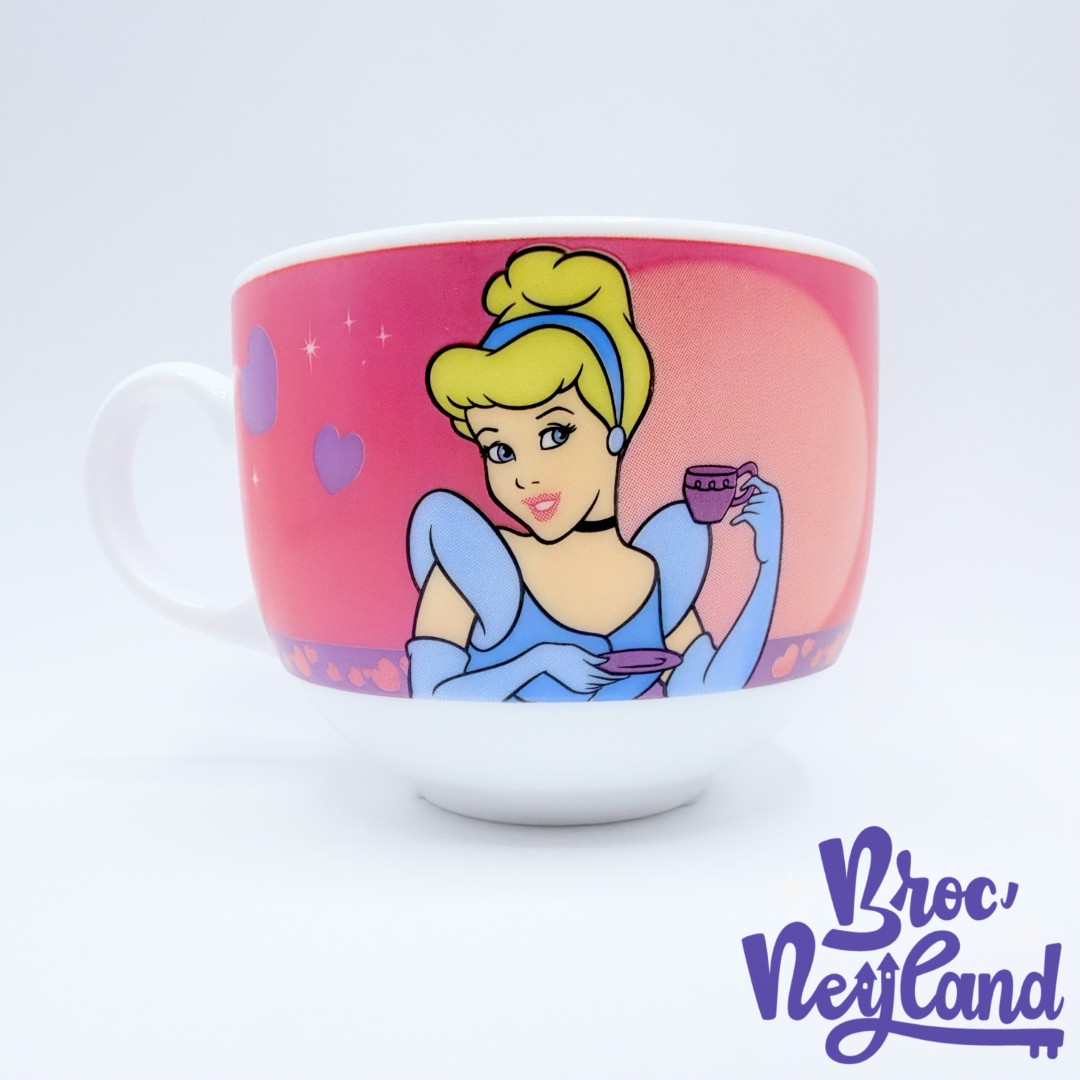 Bol-Cendrillon-Belle-Disney-Princess-Luminarc-mug-rose (1)