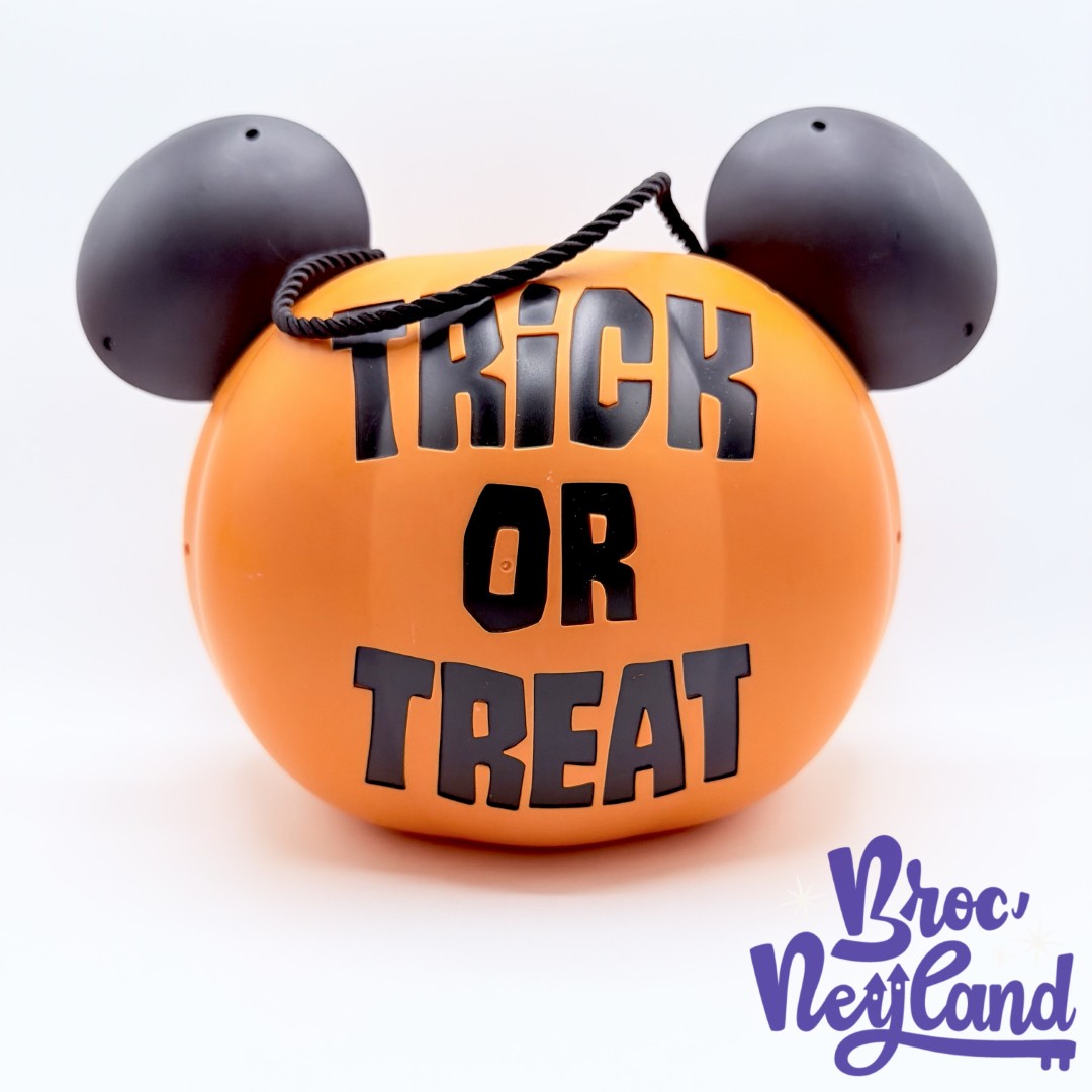 Seau-Mickey-Mouse-Citrouille-Trick-or-Treat-Halloween-2022-Disneyland-Paris-Disney-Pumpkin-Bucket-lumineux-musical (2)