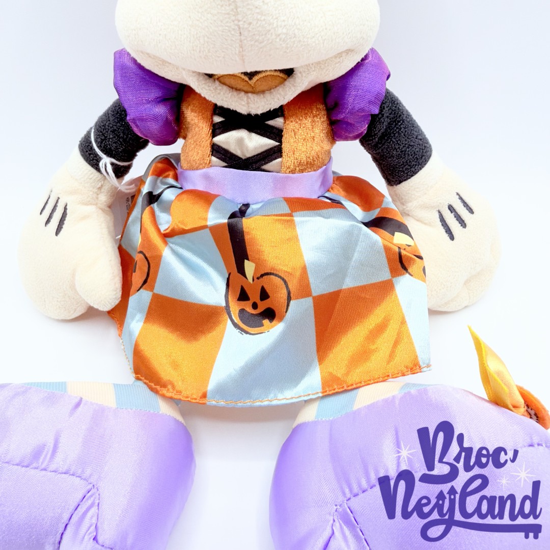 Peluche-Minnie-Mouse-Halloween-tricks-and-Treats-Disney-Parks-2020-chapeau-citrouille-38-cm (1)