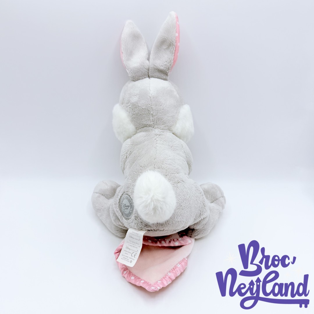 Peluche-doudou-Panpan-Thumper-Disney-Store-Bambi-lapin-gris-rose-écusson-25-cm (6)