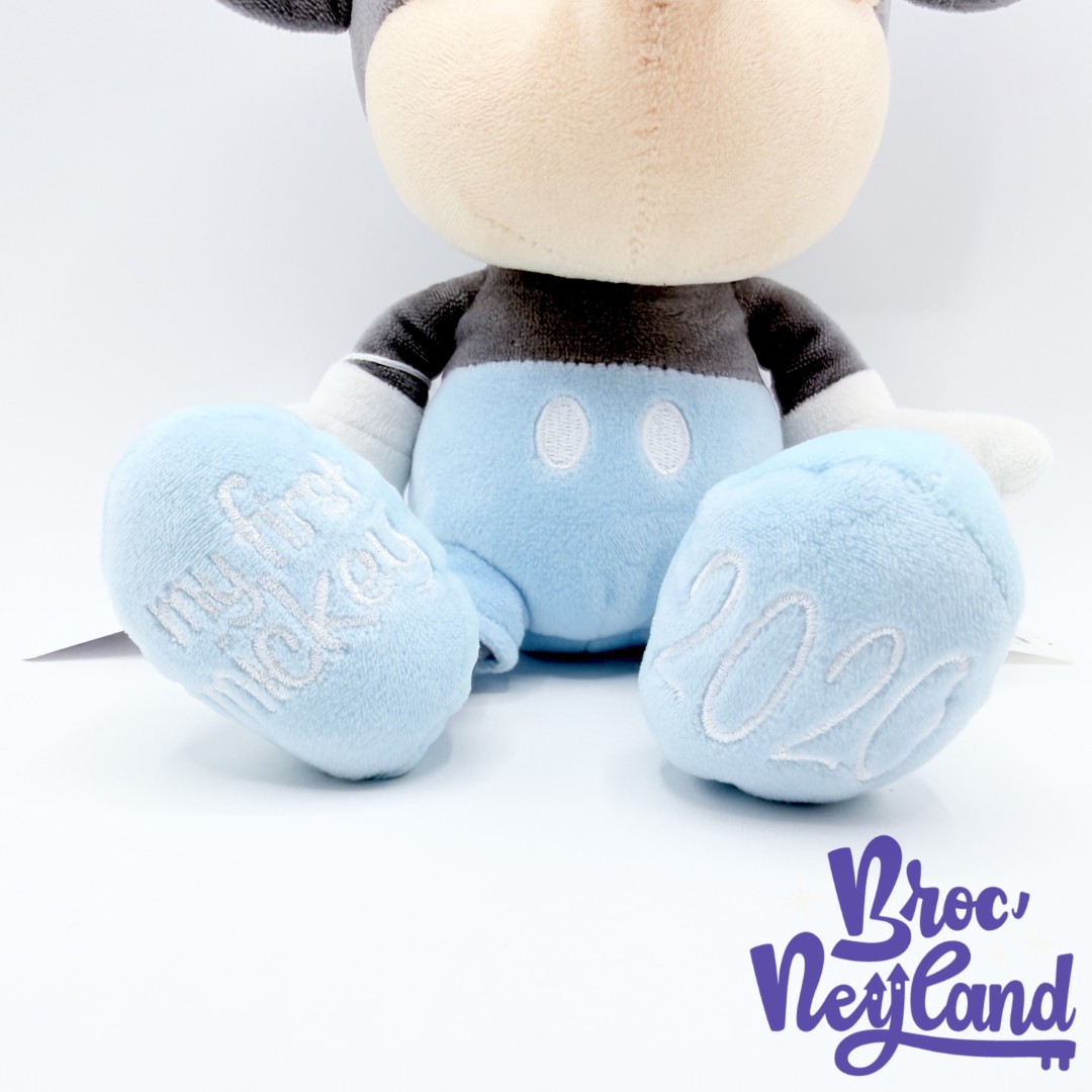 Peluche-My-First-Mickey-Mouse-2020-Disney-Baby-Disney-Store-rétro-vintage-bleu-26-cm (2)
