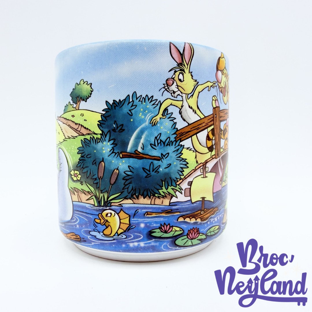 Tasse-scène-Winnie-ourson-Disney-Store-classics-2001-mug-scène-film-pont-rivière (2)