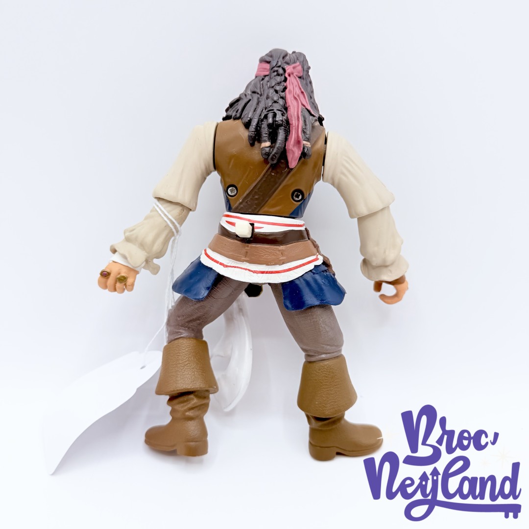 Figurine-Jack-Sparrow-Combat-de-Pirates-Disney-Zizzle-Toys-Pirates-des-Caraïbes-articulé-18-cm (1)