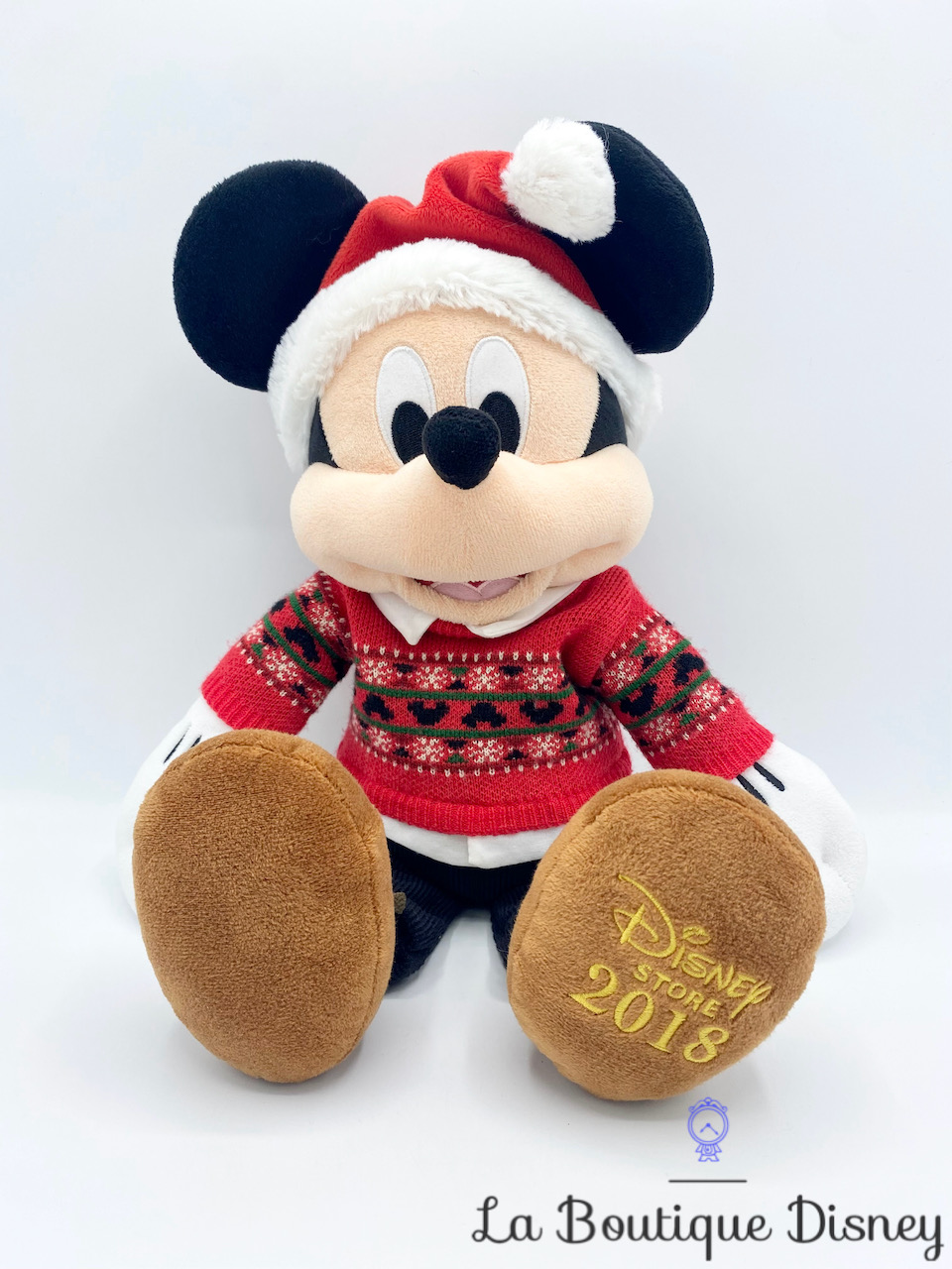 Peluche Mickey Mouse Noël Disney Store 2018 pull rouge bonnet 42 cm