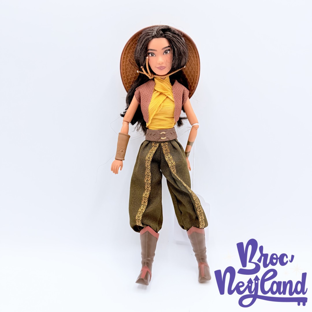 Poupée-Raya-et-le-Dernier-Dragon-Disneyland-Paris-2021-Disney-guerrière-28-cm (4)