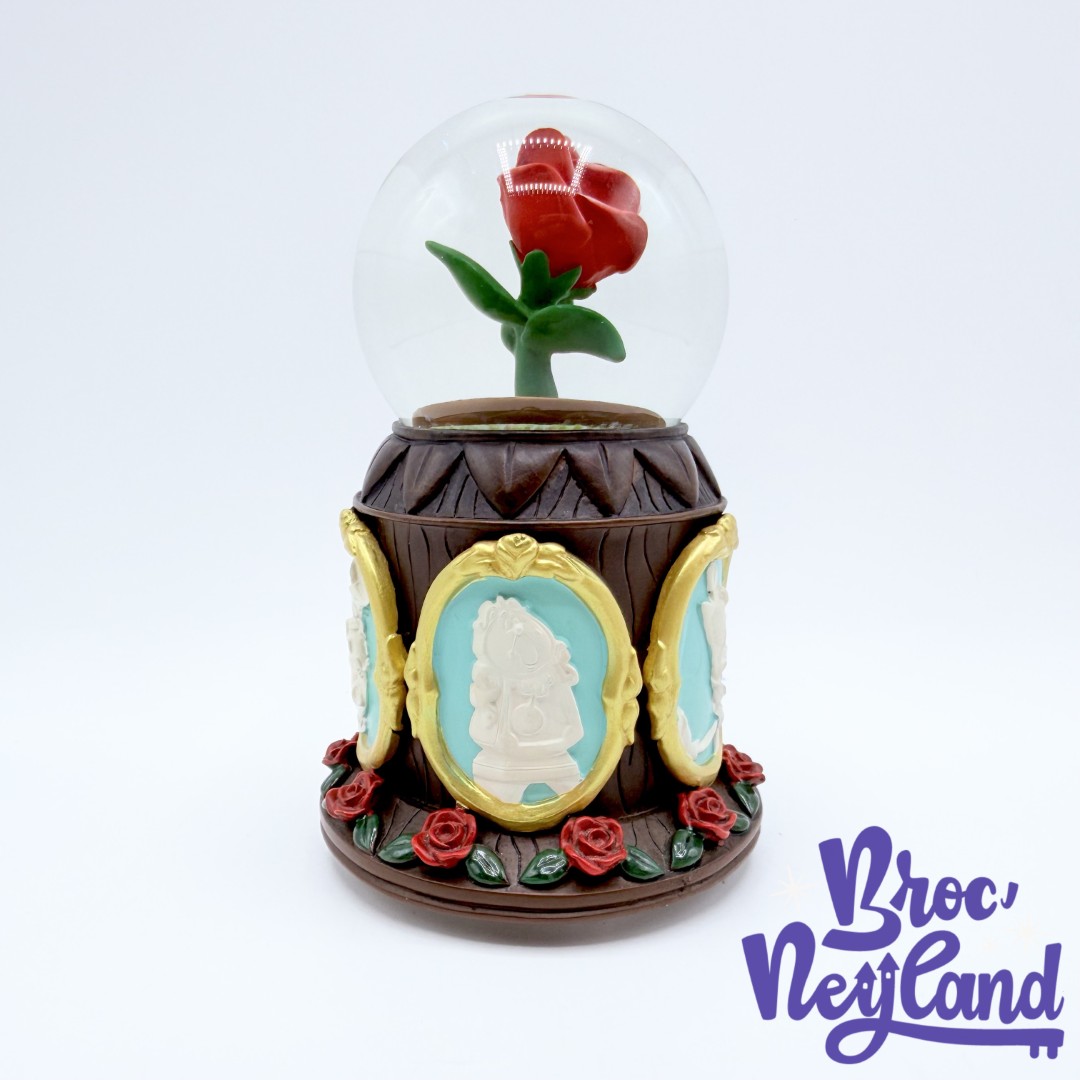 Boule-à-neige-Rose-La-Belle-et-la-Bête-musicale-Disneyland-Paris-2019-snow-globe-Disney (1)