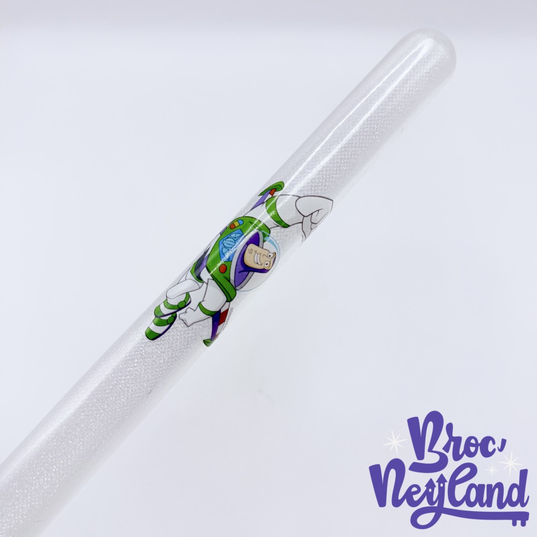 Jouet-Sabre-Laser-Buzz-Éclair-Disneyland-Paris-Disney-Toy-Story-épée-lumineux-sonore (3)