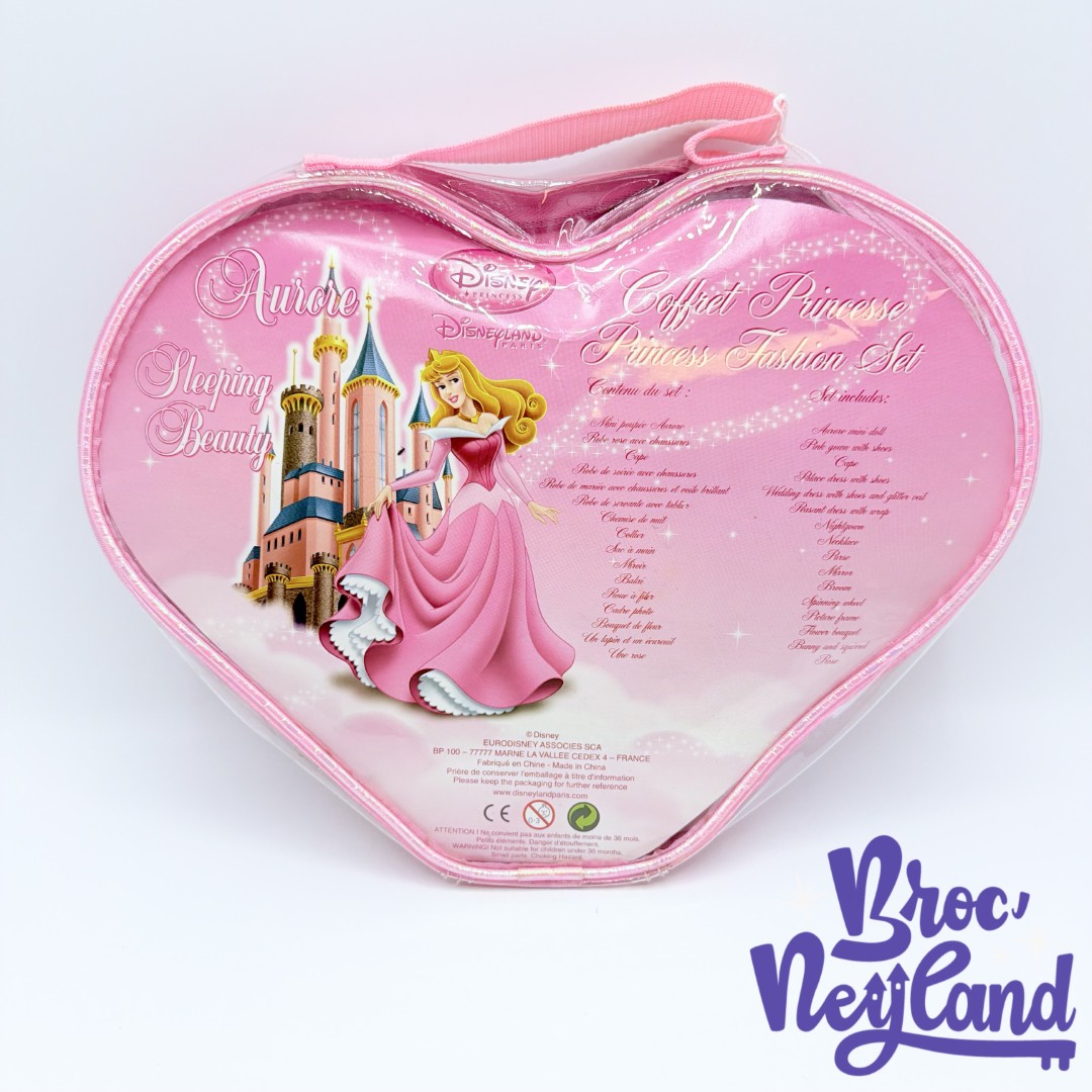 Coffret-Figurine-Aurore-La-Belle-au-Bois-Dormant-Princess-Fashion-Set-Disneyland-Paris-Disney-coeur-poupée-à-habiller (4)