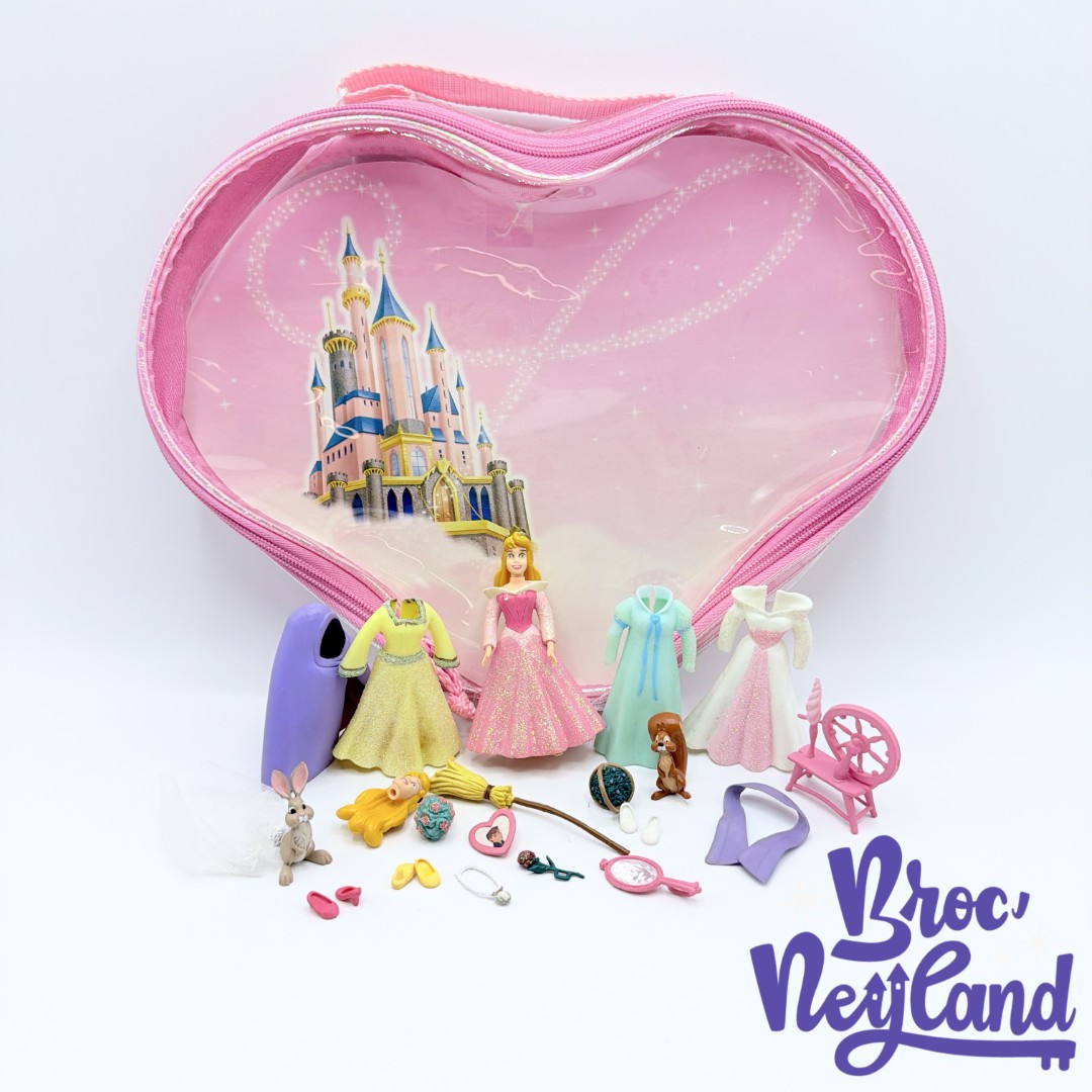 Coffret-Figurine-Aurore-La-Belle-au-Bois-Dormant-Princess-Fashion-Set-Disneyland-Paris-Disney-coeur-poupée-à-habiller (2)
