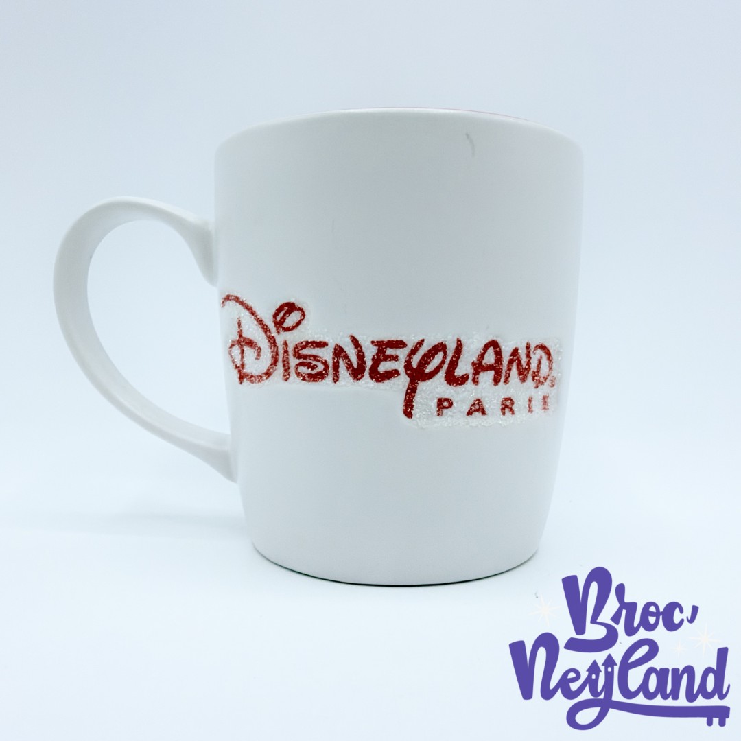Tasse-Minnie-Mouse-Disneyland-Paris-mug-Disney-blanc-paillettes-robe-bleu-fleur (2)