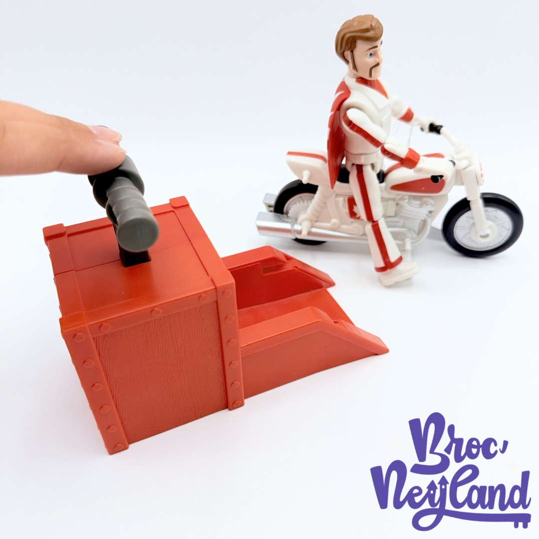 Jouet-figurine-Duke-Caboom-Stunt-Racer-Toy-Story-4-Disney-Mattel-2018- moto-lanceur (1)