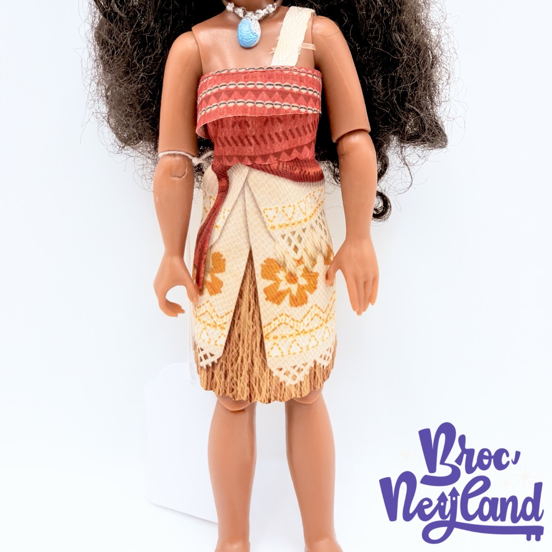 Poupée-Vaiana-Disney-Hasbro-2015-princesse-aventurière-28-cm (2)