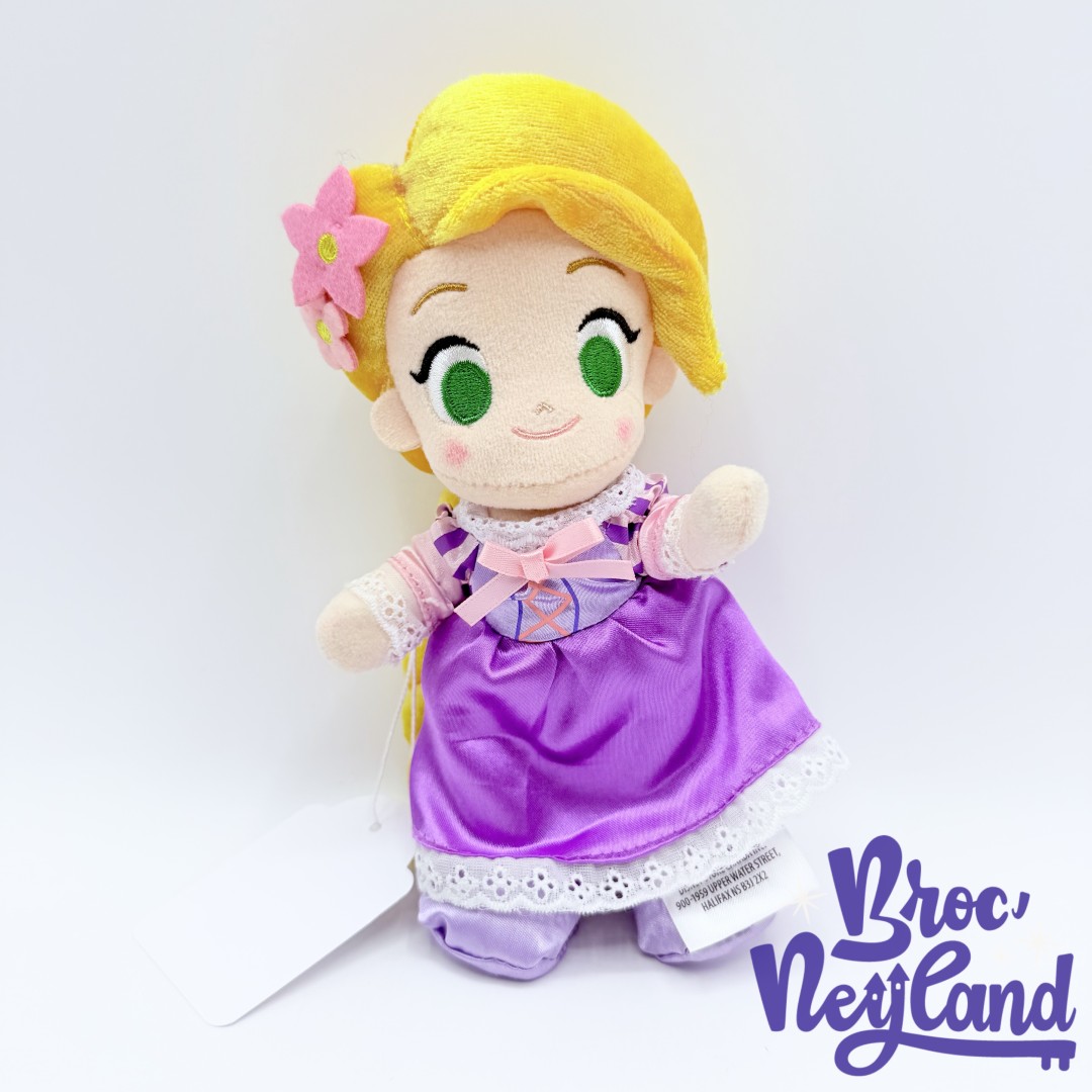 Peluche-Raiponce-Nuimos-Disney-Store-2021-princesse-robe-violette-18-cm (3)