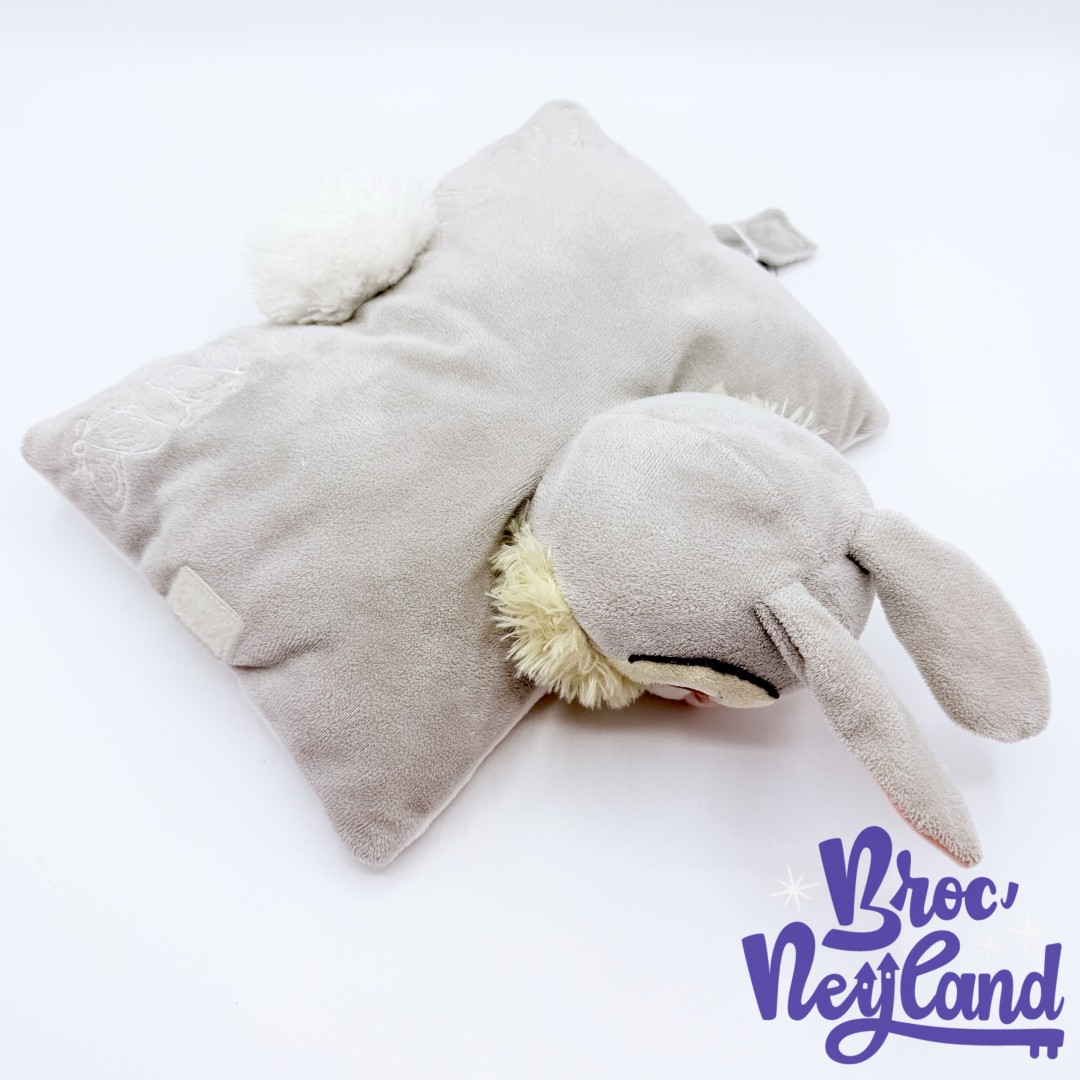 Coussin-Panpan-Bambi-Disneyland-Paris-Disney-peluche-oreiller-pliable-lapin-gris (9)