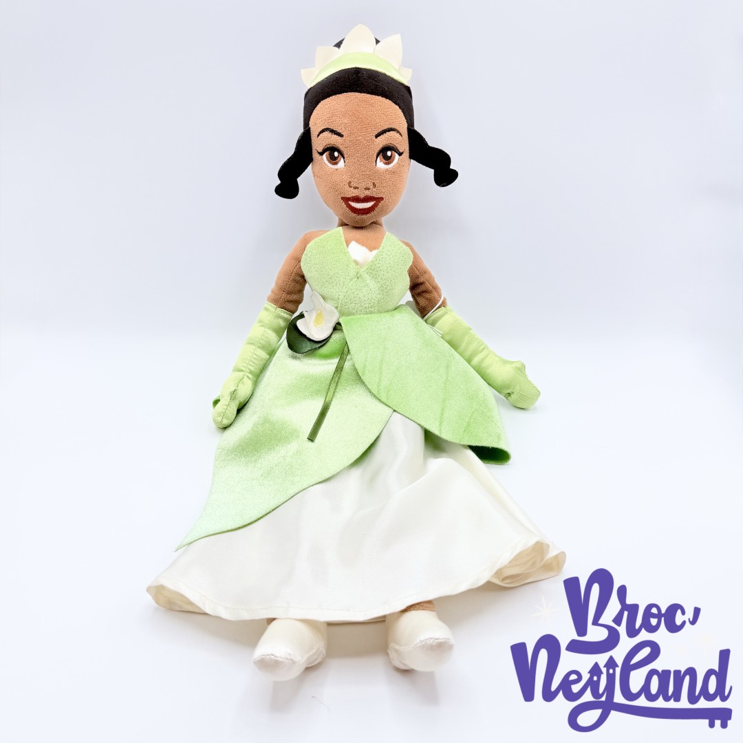 Poupée-chiffon-Tiana-La-Princesse-et-la-Grenouille-Disney-Store-2012-peluche-princesse-verte-52-cm (2)