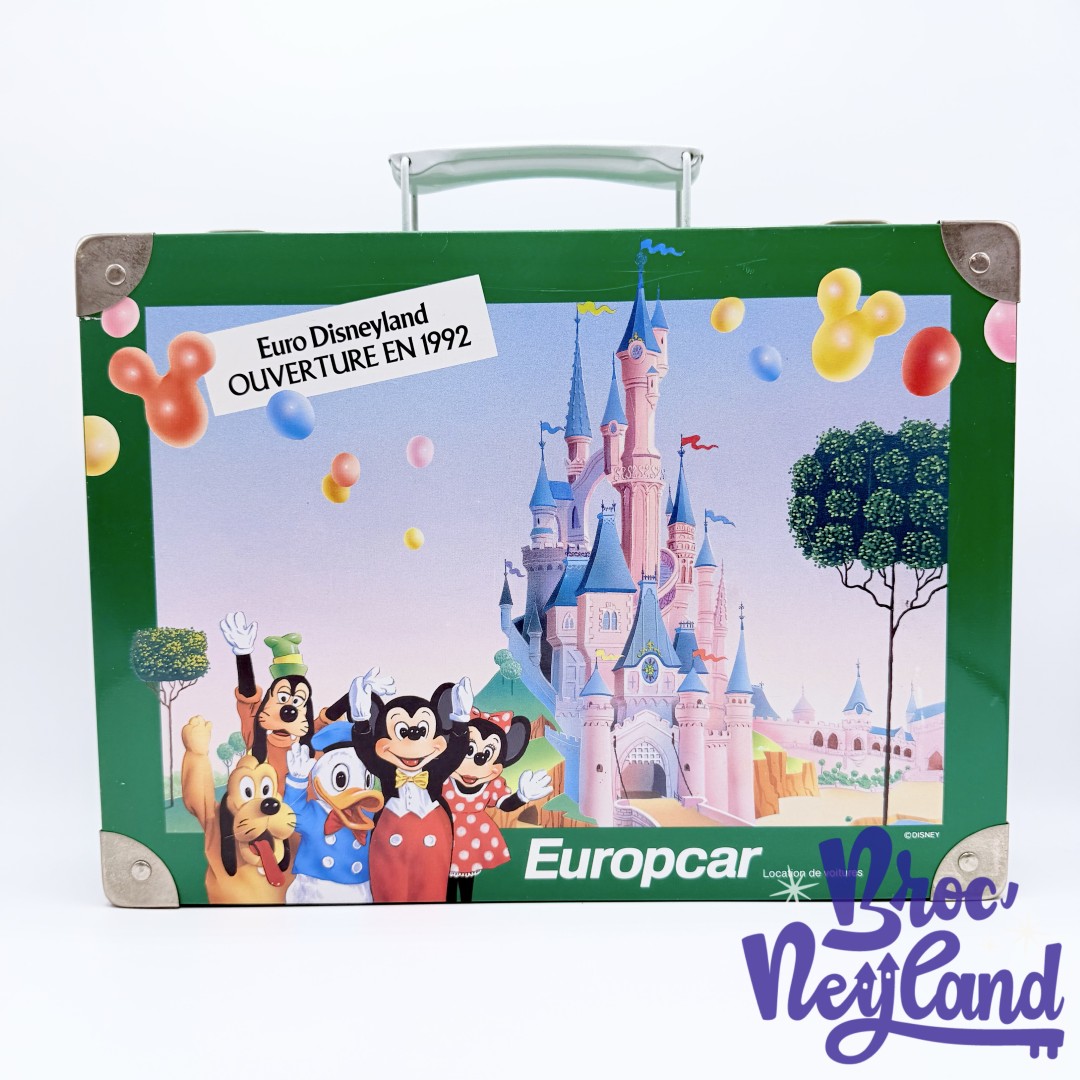 Mallette-Mickey-et-ses-amis-Euro-Disneyland-Ouverture-en-1992-Europcar-Disney-métal-vintage-vert (2)
