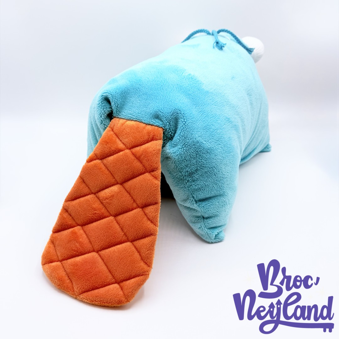 Coussin-perry-Ornithorynque-Disney-Parks-2015-Phinéas-et-Ferb-peluche-oreiller-pliable-canard-bleu (8)