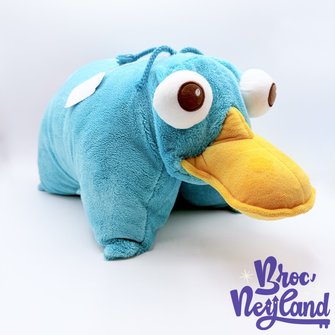 Coussin-perry-Ornithorynque-Disney-Parks-2015-Phinéas-et-Ferb-peluche-oreiller-pliable-canard-bleu (3)