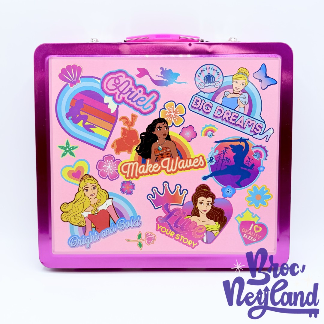 Mallette-Kit-illustration-Princesses-Disney-Store-2020-valise-fournitures-feutres-crayons (2)