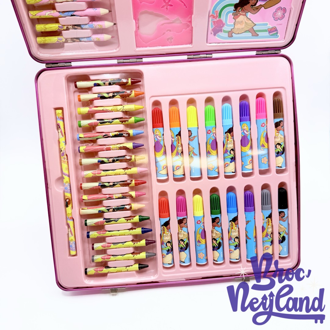 Mallette-Kit-illustration-Princesses-Disney-Store-2020-valise-fournitures-feutres-crayons (6)