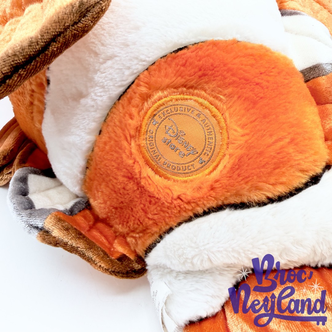 Peluche-Nemo-Disney-Store-Le-Monde-de-Nemo-poisson-clown-orange-écusson-46-cm (4)