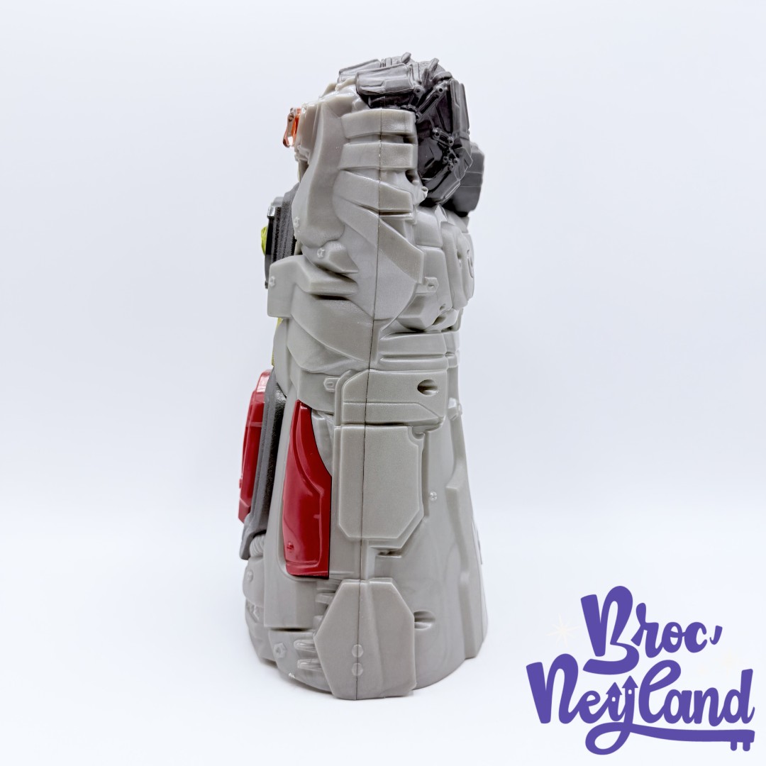 Jouet-Gant-électronique-Infinité-de-Thanos-Marvel-Hasbro-Avengers-Endgame-déguisement (5)