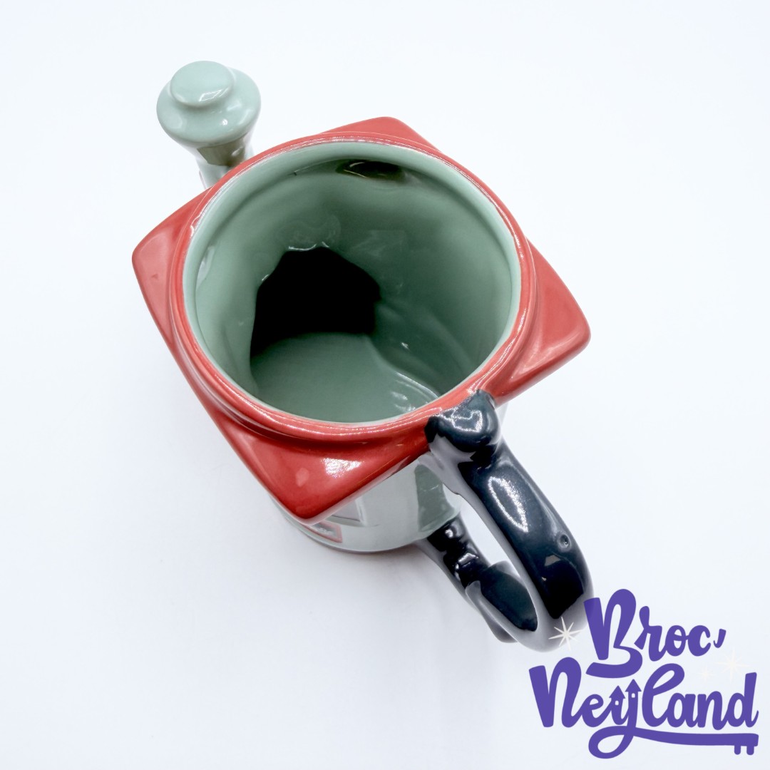 Tasse-Locomotive-Big-Thunder-Mountain-BTM-Disneyland-Paris-2023-mug-Disney-attraction-relief-3D (3)