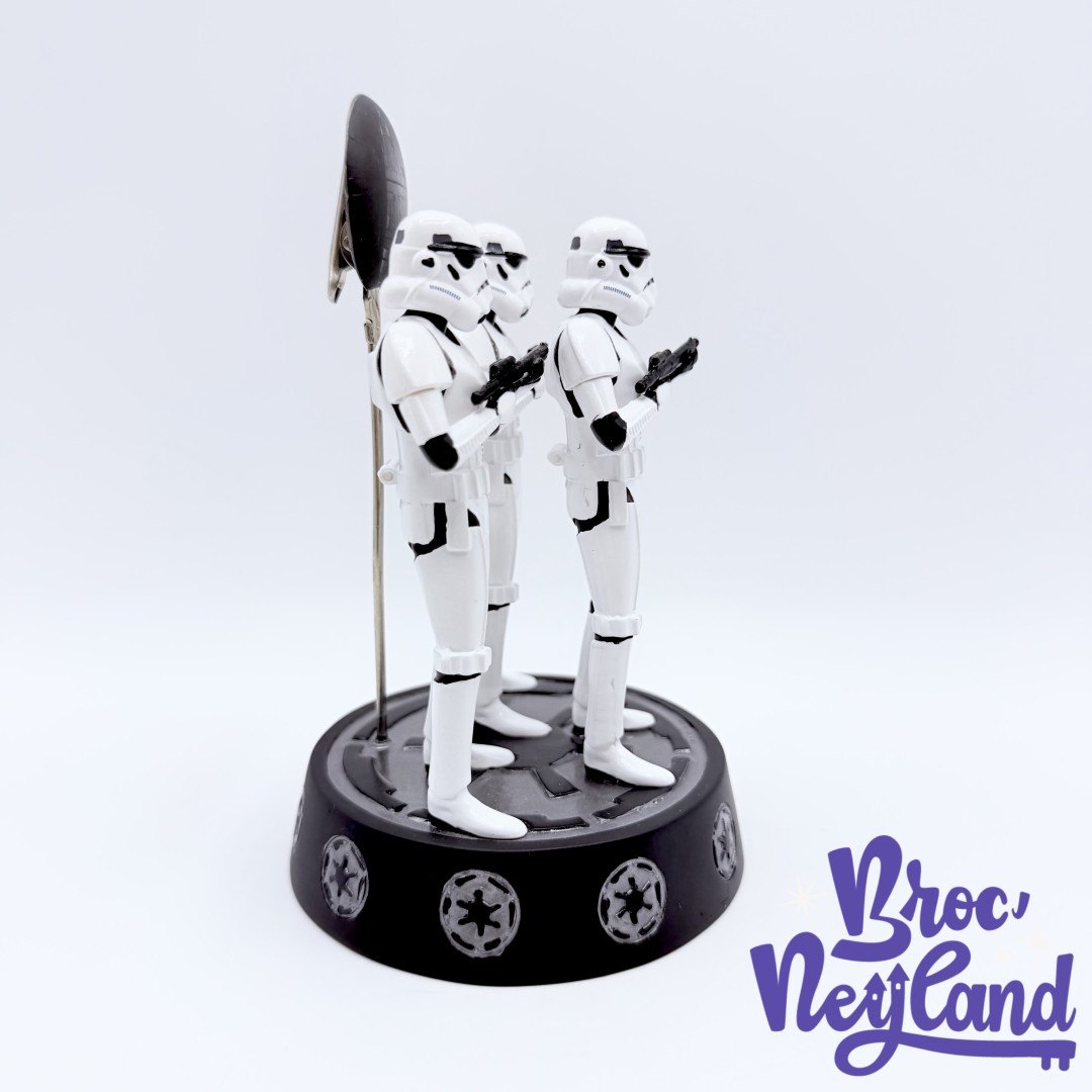 Figurine-Stormtroope-star-Wars-Disneyland-Paris-2020-Disney-porte-accroche-photo-résine-soldat-blanc-18-cm (5)