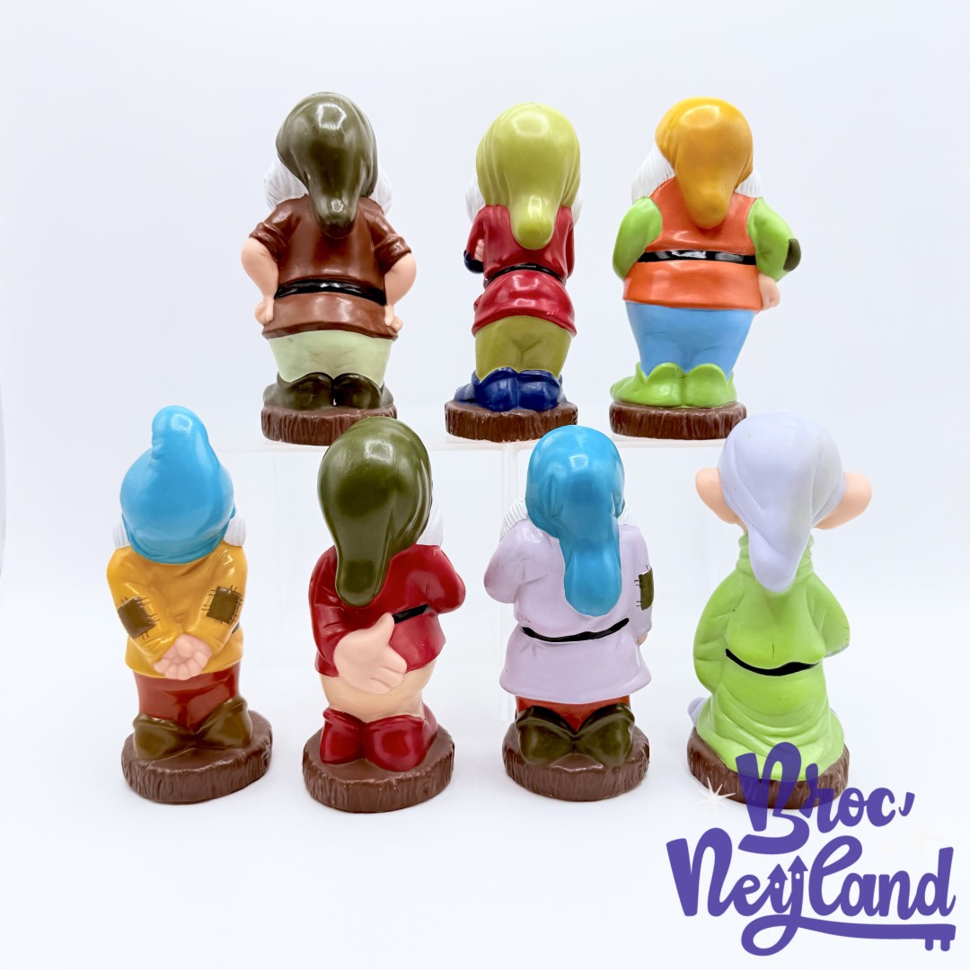 Jouet-Figurines-de-Bain-7-Nains-Disneyland-Paris-Disney-vintage-Blanche-Neige-et-les-sept-nains (5)