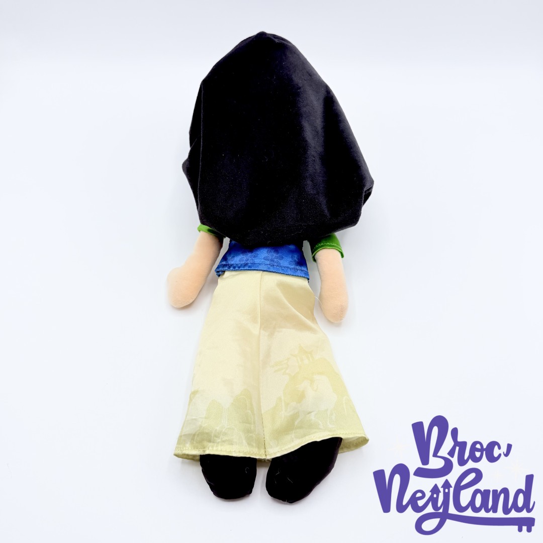 Poupée-chiffon-Mulan-Disney-Store-2023-peluche-princesse-40-cm (3)