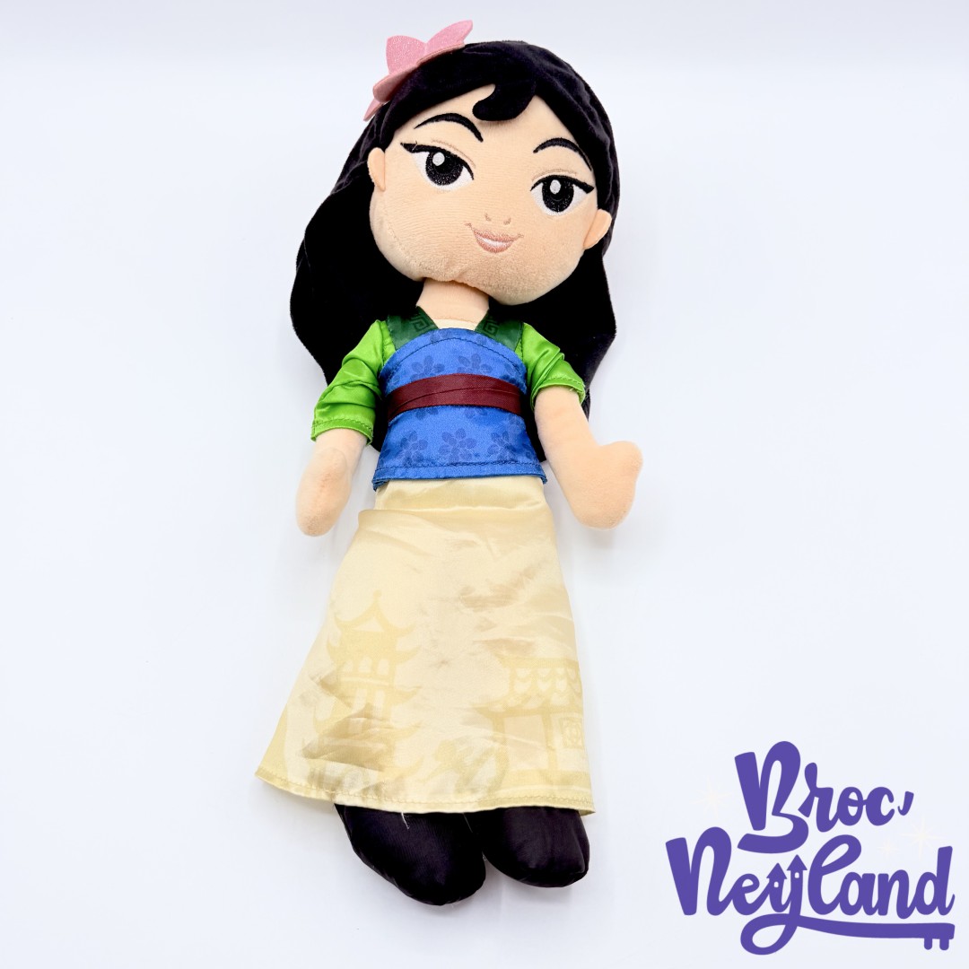 Poupée-chiffon-Mulan-Disney-Store-2023-peluche-princesse-40-cm (4)