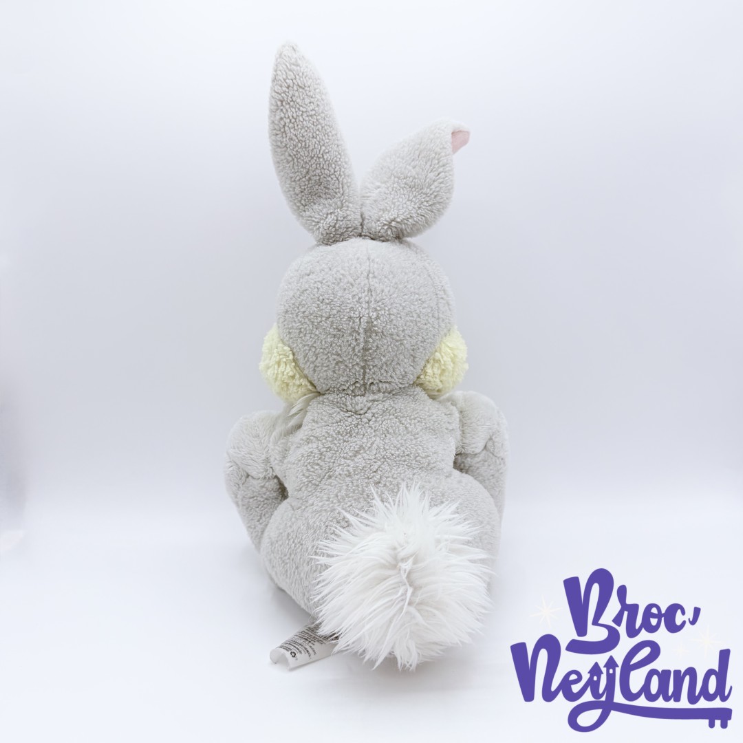 Peluche-Panpan-Disney-Store-2013-Bambi-lapin-gris-écusson-30-cm (1)