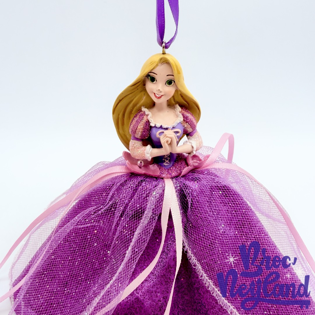Ornement-Noël-Raiponce-Disney-Parks-2022-Disneyland-princesse-robe-tissu-boule-suspension (2)