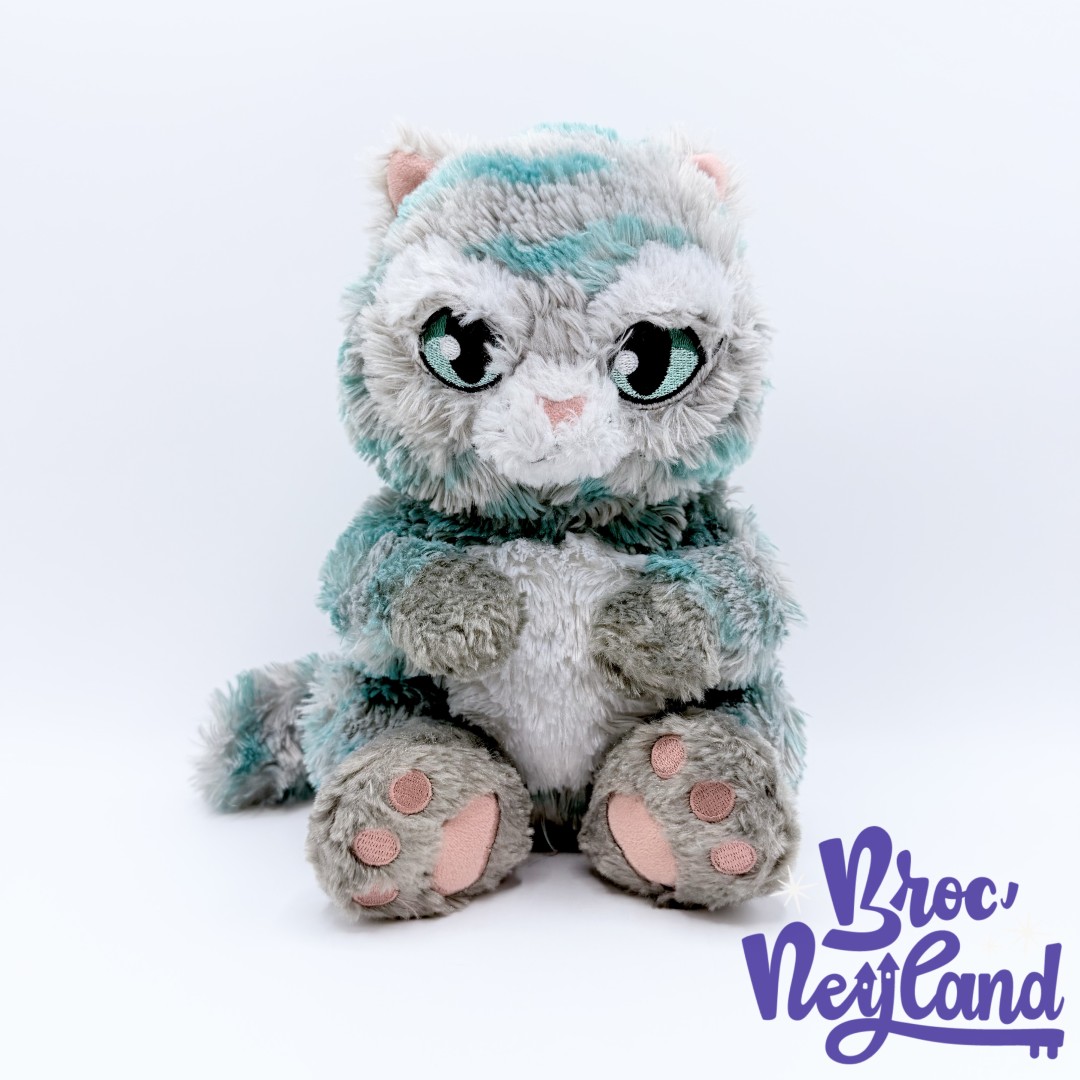 Peluche-Chat-Cheshire-Live-Action-Disneyland-2016-Disney-Alice-au-pays-des-merveilles-chat-bleu-gris-28-cm (3)