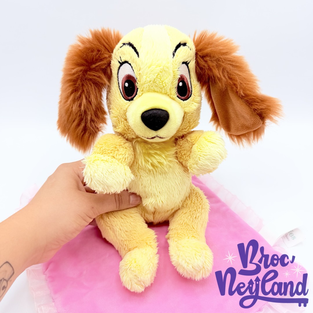 Peluche-Lady-La-Belle-et-le-Clochard-Disney-Babies-Disneyland-couffin-couverture-rose-coeur (5)