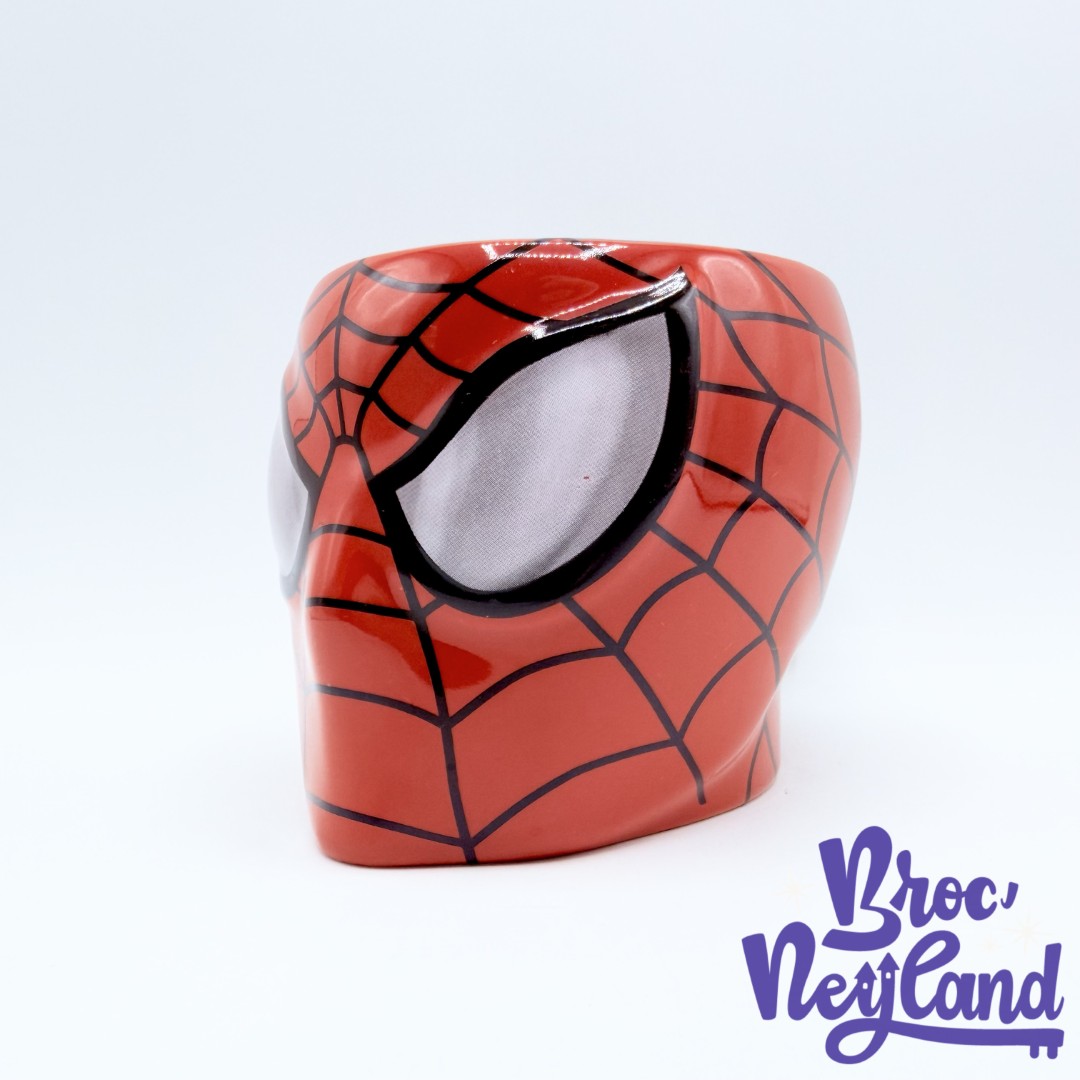 Tasse-Spider-Man-Disney-Store-mug-Marvel-visage-super-héros-relief-3D (2)