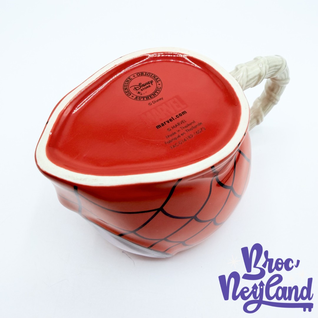 Tasse-Spider-Man-Disney-Store-mug-Marvel-visage-super-héros-relief-3D (1)